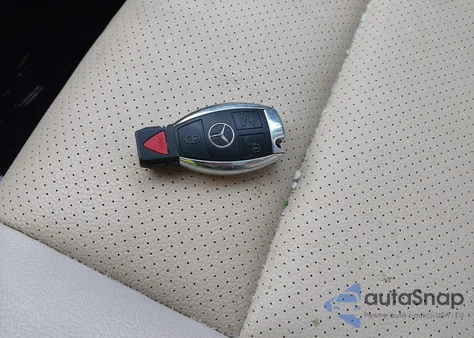 2014 Mercedes-Benz Glk 350 z USA, uszkodzony, nr VIN WDCGG5HB6EG307999